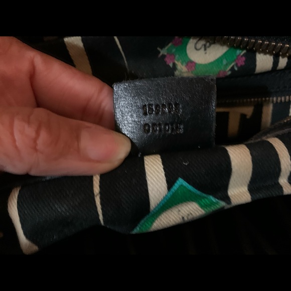 Auth. Gucci Patent Leather Horsebit Handbag - Picture 6 of 8